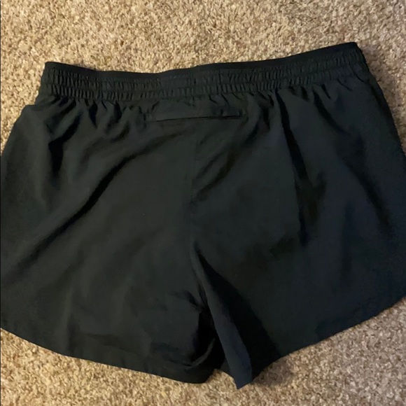 Nike shorts - Picture 3 of 4